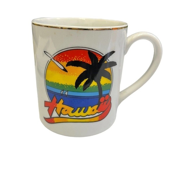 VINTAGE Hawaii Mug Rainbow Palm Tree Gold Trim Beach Scene Seagull - Picture 1 of 6